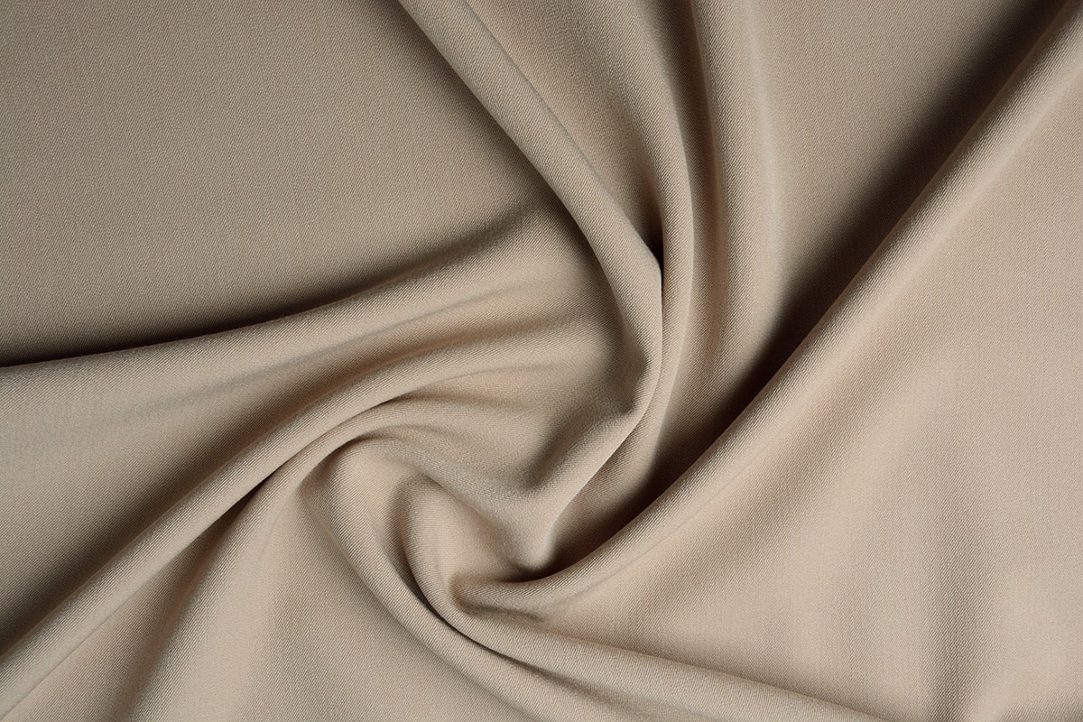 Audums ar defektu Elastīgs Kostīmaudums Light Gold 275gr/m² 39cm Audums ar defektu Elastīgs Kostīmaudums Light Gold 275gr/m² 39cm