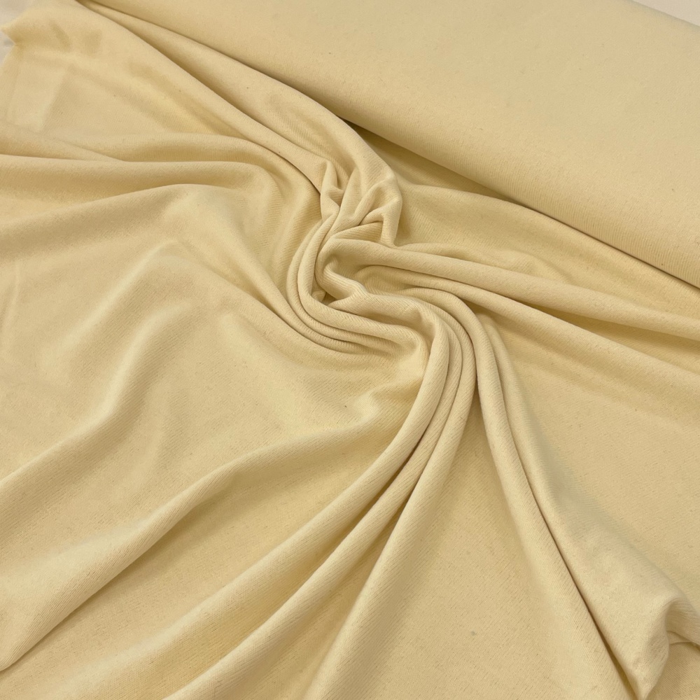 Audums ar defektu Adījuma audums Creme 150gr/m² 3m Audums ar defektu Adījuma audums Creme 150gr/m² 3m