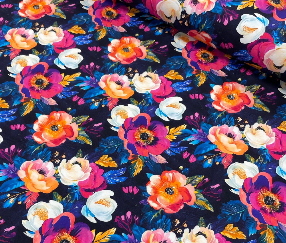 Dizaina kokvilnas cilpiņtrikotāža Krāsaini ziedi 240gr/m² Dizaina kokvilnas cilpiņtrikotāža Krāsaini ziedi 240gr/m²