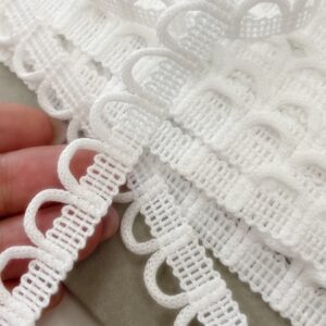 Dekoratīvā lenta ar cilpiņām Balta Dekoratīvā lenta ar cilpiņām Balta