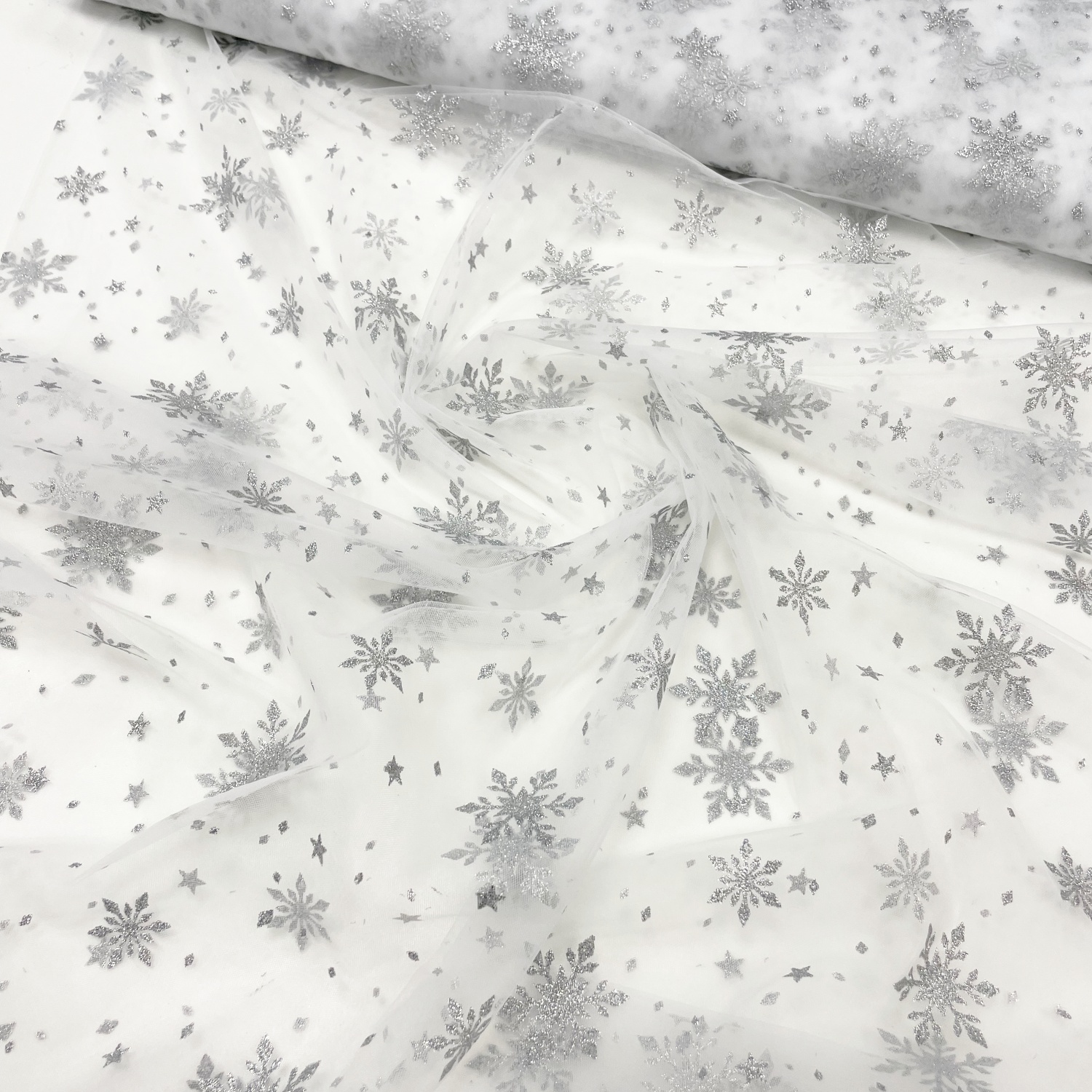 Tills ar sniegpārsliņam White 30gr/m² Tills ar sniegpārsliņam White 30gr/m²